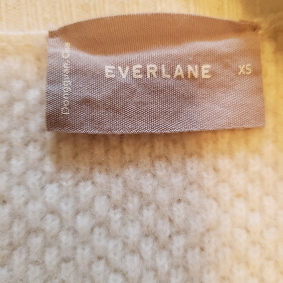 Everlane sweater - Picture 8 of 11